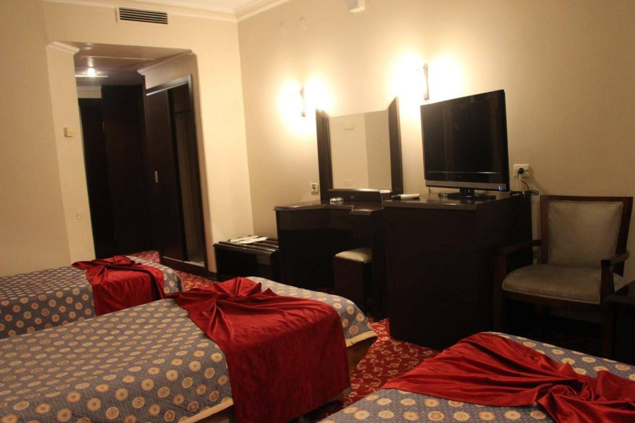 Akyuz Hotel Ankara Exterior photo