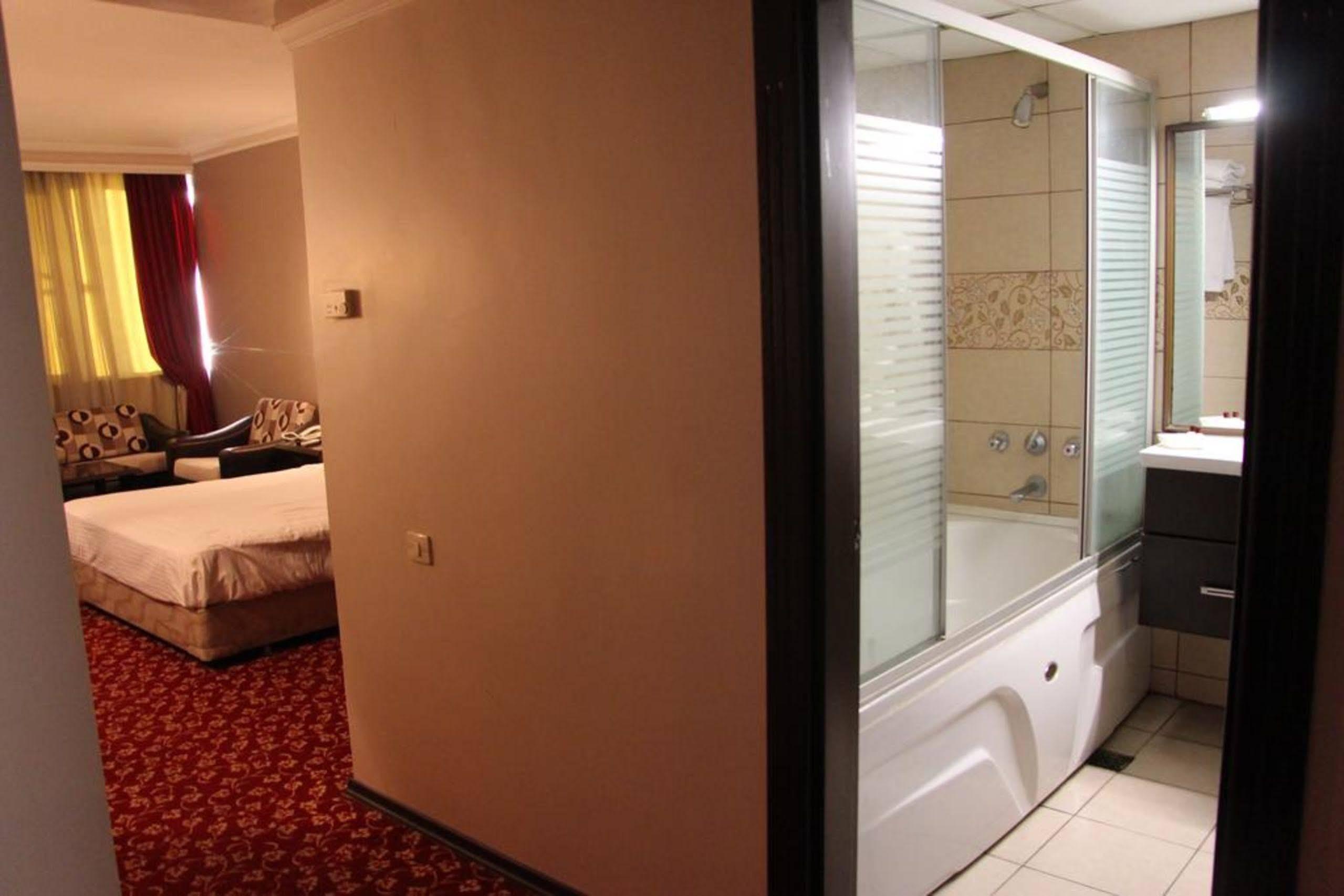 Akyuz Hotel Ankara Exterior photo